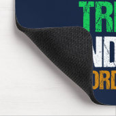 Der Oxford Comma Funny gerettet Mousepad (Ecke)