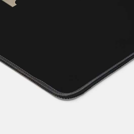 "Der Ozean flüstert: Der Name ist Adam Schreibtischunterlage (Ecke)