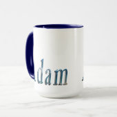 "Der Ozean flüstert: Der Name ist Adam Tasse (Vorderseite Links)