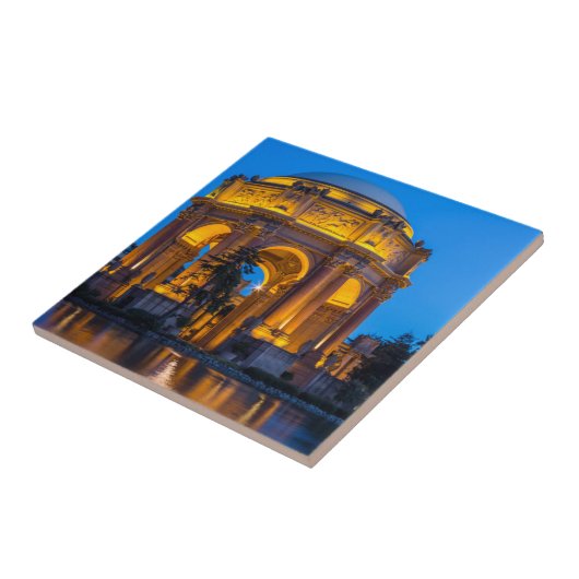 Der Palast der schönen Künste in der Dämmerung Fliese (Seite)