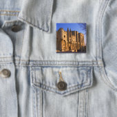 Der Papstpalast in Avignon mit Menschen Button (Beispiel)