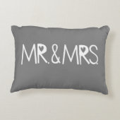 Der perfekte Herr und die Frau Hochzeitsgeschenk Zierkissen (Rückseite)