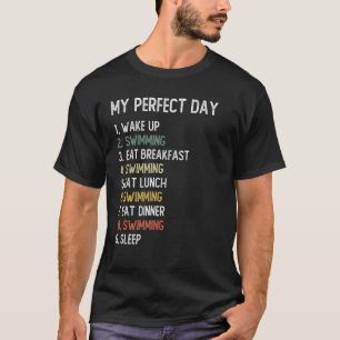 Der perfekte Tag für das Schwimmen von Männern und T-Shirt