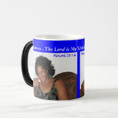 Der personalisierte Lob-Becher - addieren Sie Verwandlungstasse (Vorderseite Links)