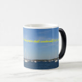 Der personalisierte Lob-Becher - addieren Sie Verwandlungstasse (VorderseiteRechts)