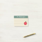 Der Pfosten des Lehrers ist gestrichen. Es ist ein Post-it Klebezettel (Auf Schreibtisch)