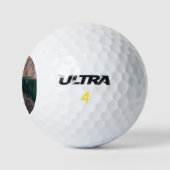 Der Pianist (Musikerin) Golfball (Logo)