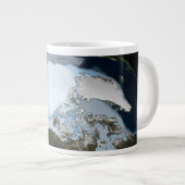 Der Planet Erde zeigt eine Eisdecke im Jahr 1980. Jumbo-Tasse (Vorderseite Rechts)