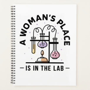 Der Platz einer Frau ist im Labor – STEM-Kunst Planer