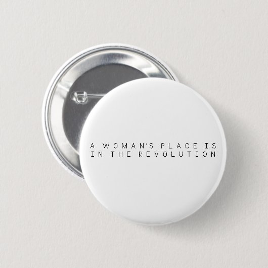Der Platz einer Frau ist in der Revolution Button (Vorne & Hinten)