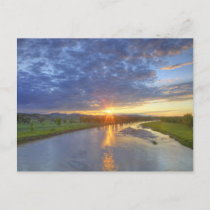 Der Powder River fängt letztes Licht in Custer Postkarte