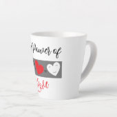 Der Power der Liebe Schwarz-Weiß-Herzen Milchtasse (Rechte Ecke)