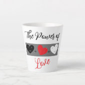 Der Power der Liebe Schwarz-Weiß-Herzen Milchtasse (Vorderseite)