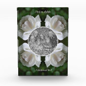 Der Rahmen mit weißen Rosen kreiert Ihre eigene Fotoblock (Vorderseite)