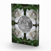 Der Rahmen mit weißen Rosen kreiert Ihre eigene Fotoblock (Rechts)