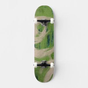Der Rand des Wassers Skateboard