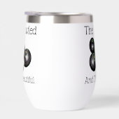 Der Rasen verschlingt den Kessel und das schöne, (Rechts)