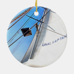 Der Realist passt die Segel-Kunst an Keramik Ornament