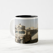 Der resistente Hinterhalt des Bergwerks Zweifarbige Tasse (Vorderseite Links)