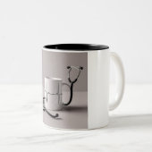 Der Rhythmus des Kaffees: Ein herzliches Design Zweifarbige Tasse (VorderseiteRechts)