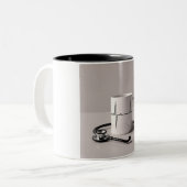 Der Rhythmus des Kaffees: Ein herzliches Design Zweifarbige Tasse (Vorderseite Links)