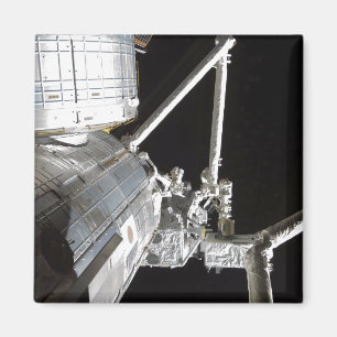 Der Roboterarm des japanischen Experimentes Modu 2 Magnet