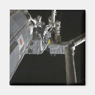 Der Roboterarm des japanischen Experimentes Modu Magnet