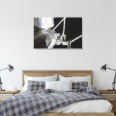 Der Roboterarm des japanischen Experiments Modu 2 Leinwanddruck (Insitu (Schlafzimmer))