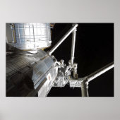 Der Roboterarm des japanischen Experiments Modu 2 Poster (Vorne)