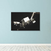 Der Roboterarm des Remote Manipulators System Leinwanddruck (Insitu (Holzboden))