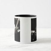 Der Roboterarm des Remote Manipulators System Tasse (Zentrum)