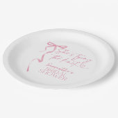 Der rosa Bow verbindet das Brautparty des Knotens Pappteller (Schrägansicht)