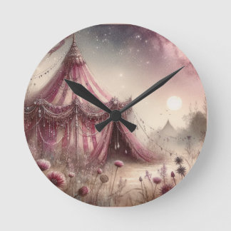Der rosa Nekromant's rosa Seidenzelt Runde Wanduhr