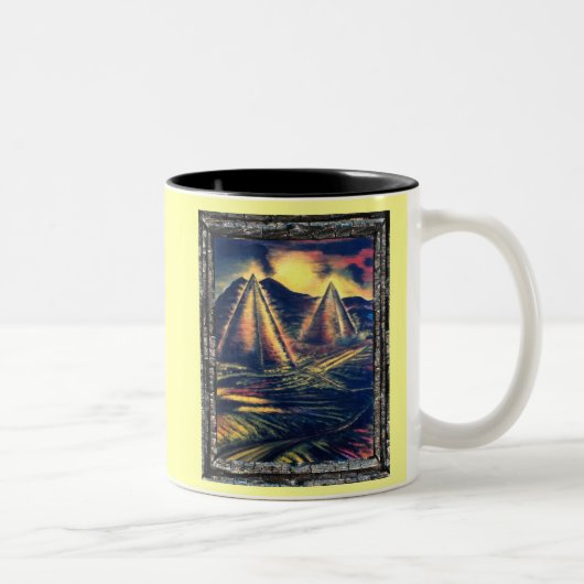 Der Ruheplatz, Pyramiden Zweifarbige Tasse (Rechts)