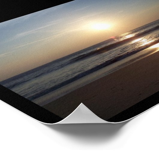 Der ruhige Morgen am Strand Poster (Ecke)