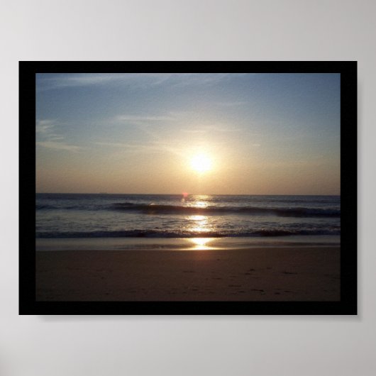 Der ruhige Morgen am Strand Poster (Vorne)