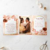 Der rustikale Boho-Blumenbogen auf einer Hochzeit Dreifach Gefaltete Einladung (Innenseite)