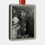 Der Saal-Bar des seifigen Smiths Ornament Aus Metall (Rechts)