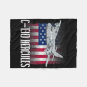 Der Salty Veteran C-130 Hercules American Flag Mil Fleecedecke (Vorderseite (Horizontal))