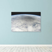 Der Schatten des Mondes, der auf dem Nordpazifik v Leinwanddruck (Insitu (Holzboden))