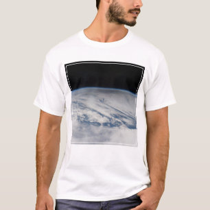 Der Schatten des Mondes, der auf dem Nordpazifik v T-Shirt