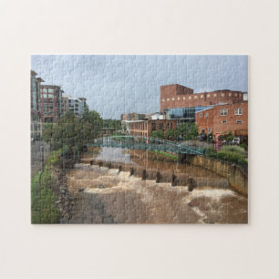 Der schilfige Fluss nach dem Sturm Puzzle