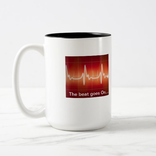 "Der Schlag geht auf ....... Zweifarbige Tasse (Links)