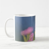 Der schöne Gelbbvogel in den Blume Kaffeetasse (Links)