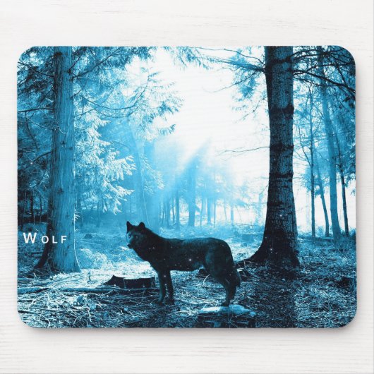 Der Schwarze Wolf allein im Wald Mousepad (Vorne)