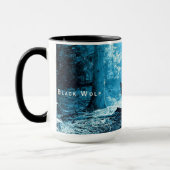 Der Schwarze Wolf allein im Wald Tasse (Links)