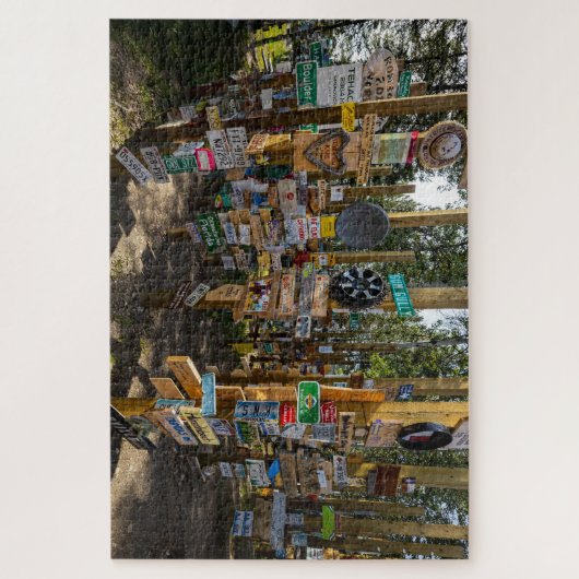 Der Sign Post Forest in Kanada Puzzle (Vertikal)