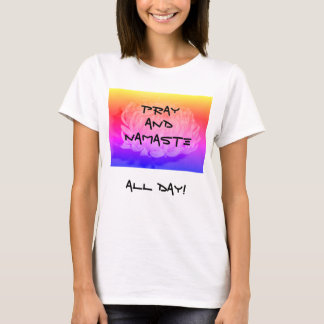 Der Slouchy grafische T - Shirt der Frauen