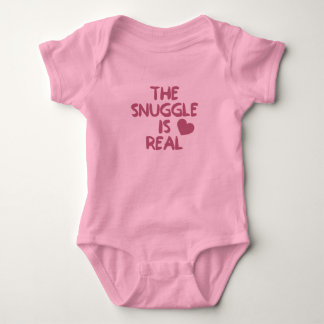 Der Snuggle ist wirklich Baby Strampler