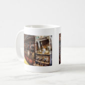 Der Sodabrunnen vor Ort Kaffeetasse (Vorderseite Links)